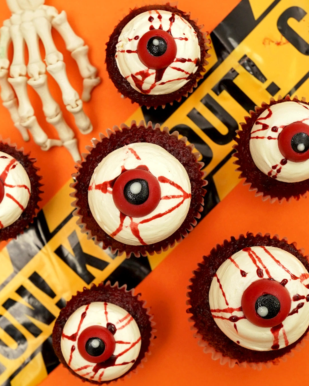 15 Halloween Mini Cupcake Gift Box