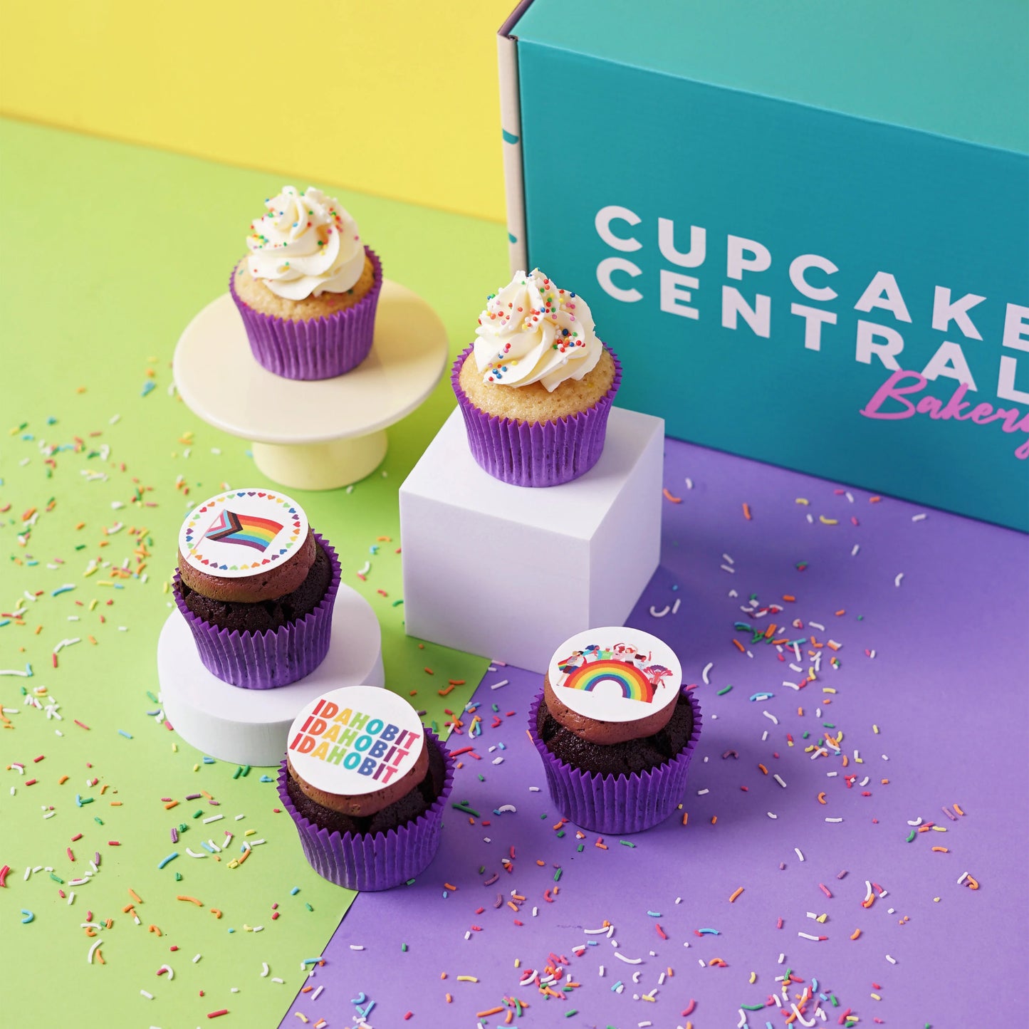30 IDAHOBIT Mini Cupcake Gift Box