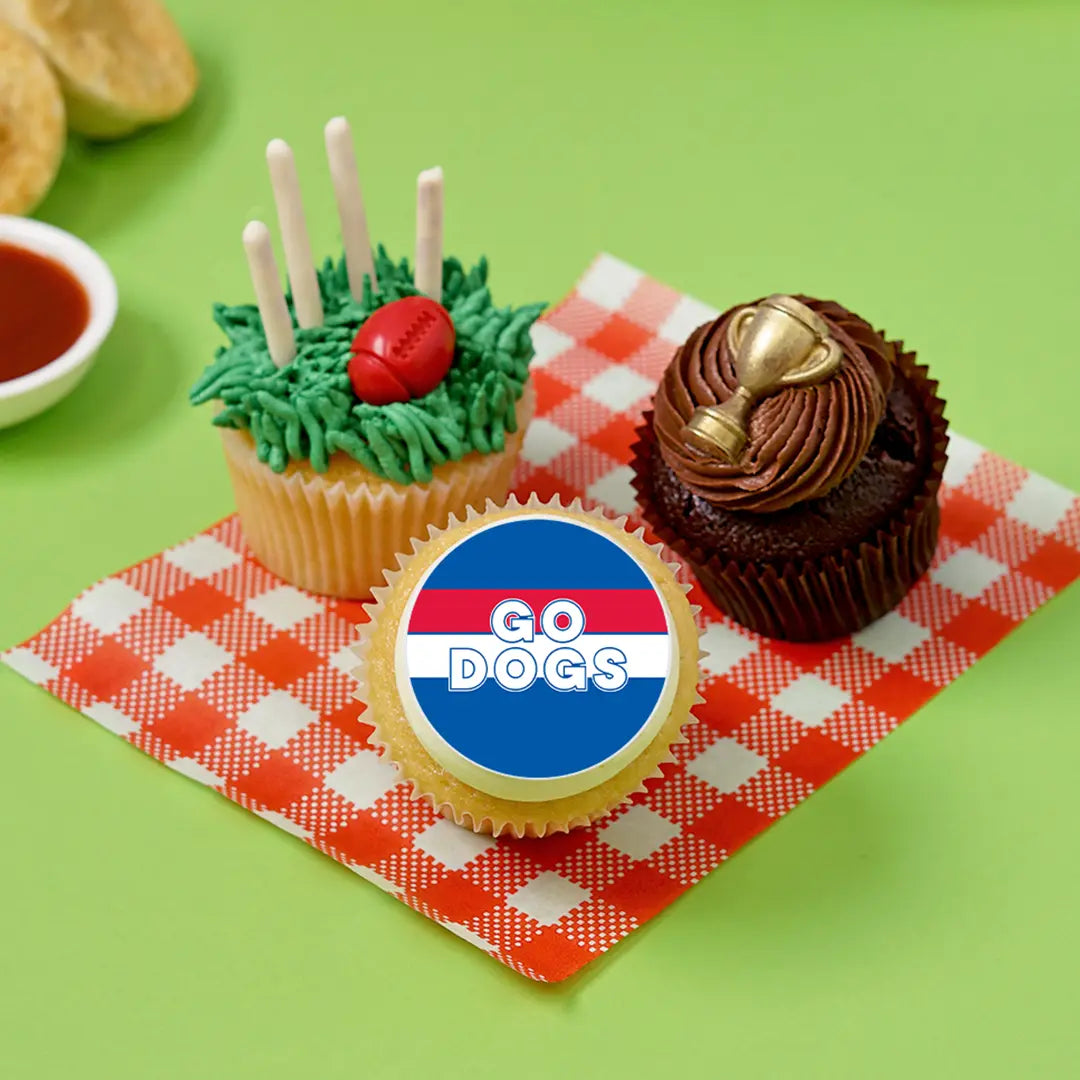 12 x GO DOGS Footy Cupcake Gift Box - Cupcake Central