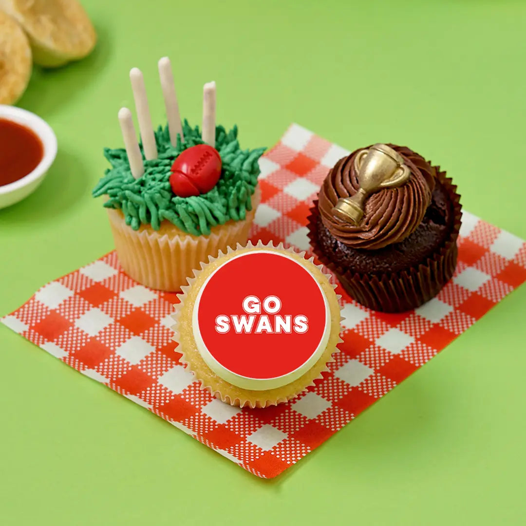 12 x GO SWANS Footy Cupcake Gift Box