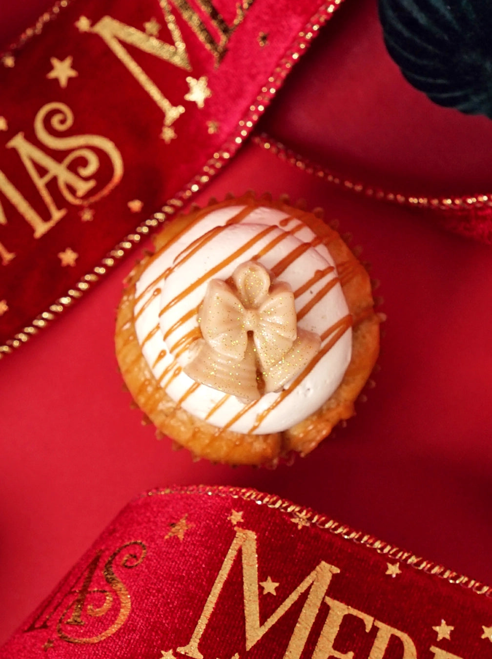 30 Christmas Mini Cupcakes Gift Box (VEGAN) - Cupcake Central