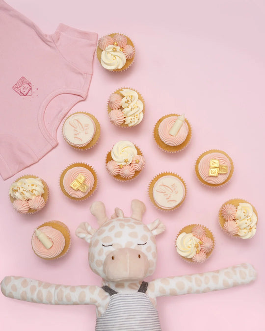 30 It's a GIRL! Baby Shower Mini Cupcake Gift Box