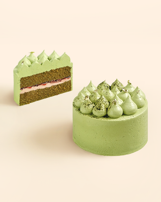 Matcha Strawberry Cake