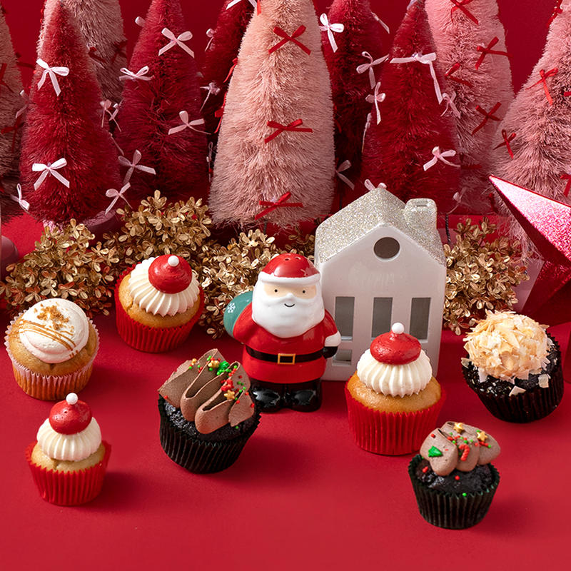 30 Christmas Mini Cupcakes Gift Box - (V)