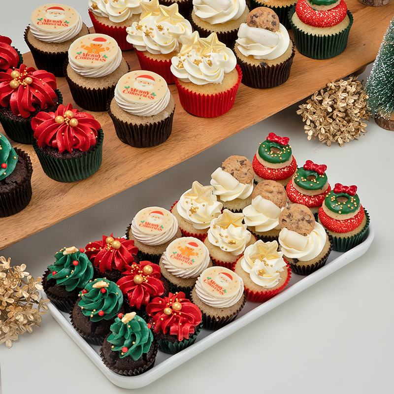 12 Christmas Cupcakes Gift Box