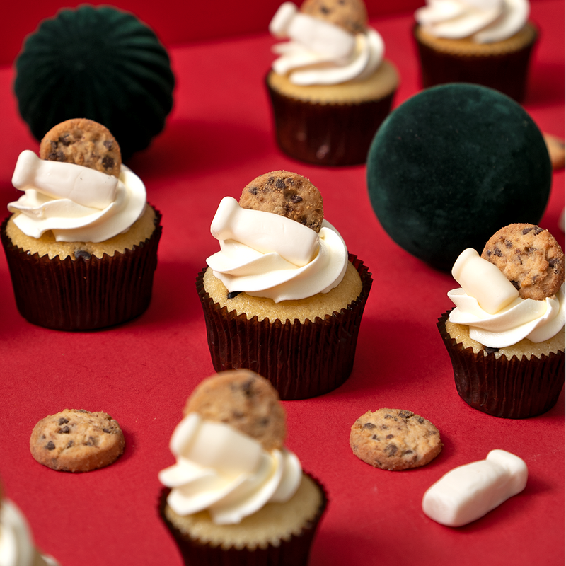 15 Christmas Mini Cupcakes Gift Box
