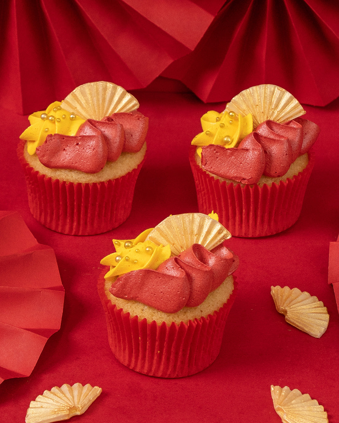 12 Lunar New Year Cupcake Gift Box