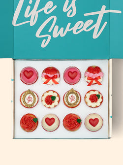 12 Valentine's Day Vintage Gift Box