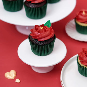 12 Valentine's Day Roses Cupcake Gift Box