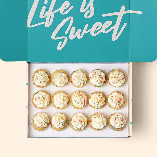 15 Birthday Cake Mini Cupcake Gift Box
